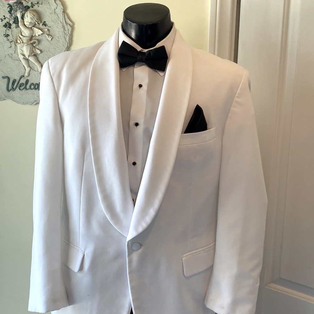 Size 42S & 37L White Shawl Lapel Dinner Jackets used